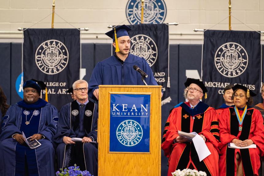 Kean Celebrates Honors Graduates at Convocation Kean University